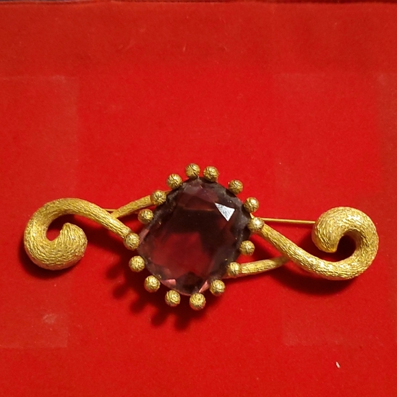 Brooch - Picture 2 of 3